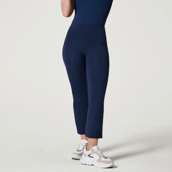 SPANX Booty Boost Active Ankle Flare Pant Navy Blue size XS - Picture 2 of 7